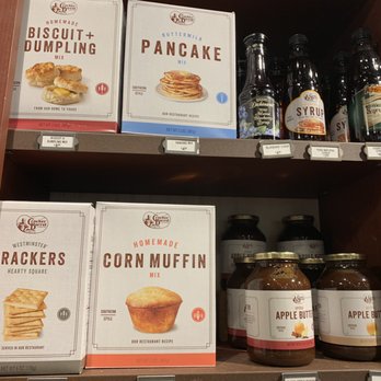 Cracker Barrel Old Country Store - Breakfast & Brunch Near Me - Gadsden, Alabama
