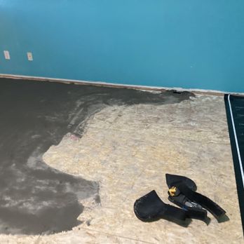 Floor Daddy - Preparing floor after removing carpet and pad - Flooring Near Me - Tempe, Arizona