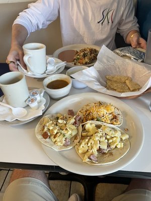 La Guadalupana bakery and cafe by null