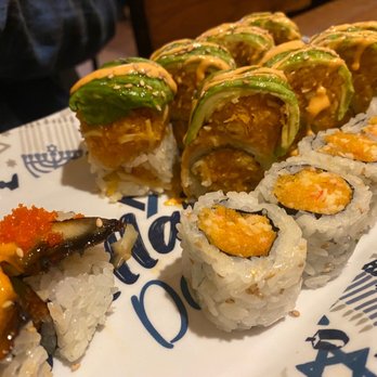 Domodachi - Sushi Bars Near Me - Rutherford, New Jersey