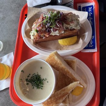 Lobster Lab - Sandwiches Near Me - Carlsbad, California