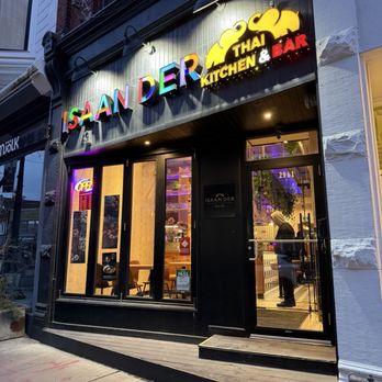 Isaan Der - Thai Kitchen & Bar - Thai Near Me - Toronto, Ontario Isaan Der - Thai Kitchen & Bar - Thai Near Me - Toronto, Ontario