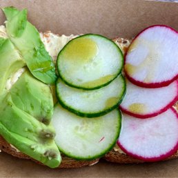 Veggie toast on multigrain
