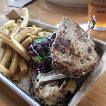Invictus Brewing - Raspberry Brie chicken melt - Breweries Near Me - Blaine, Minnesota