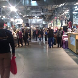 Cruise passengers browsing. Cruise passengers browsing.