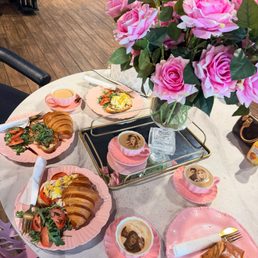 "Fresh coffee, great flavors, and outstanding service. Highly recommend!" "Fresh coffee, great flavors, and outstanding service. Highly recommend!"