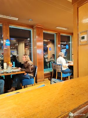 Wahoos Fish House by null