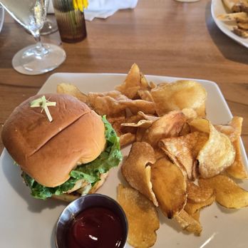 The Pier House - Crab cake sandwich - American Near Me - Cape May, New Jersey