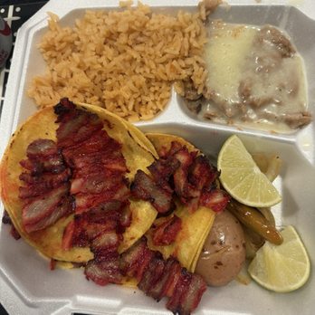 Carnitas la Cotorra - trompo taco plate - Specialty Food Near Me - Garland, Texas Carnitas la Cotorra - trompo taco plate - Specialty Food Near Me - Garland, Texas