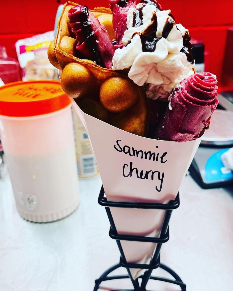 I HEART ICE CREAM Updated October 2024 9 N Williams St, Dayton