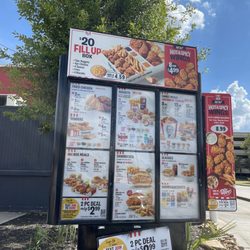 KFC - Trying out the new hot spicy wings!