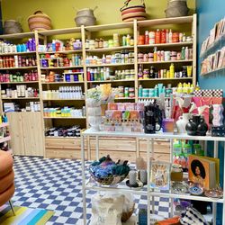 Della's Beauty Supply & Gift Store - More hair products for various hair textures.