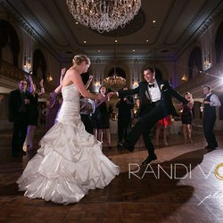 Steven Vance Entertainment - Send Everyone Home Happy with our One-Of-A-Kind Violin & DJ Package.