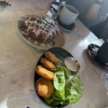 The Morris Proper - Fried green tomatoes and - Diners Near Me - Morristown, New Jersey
