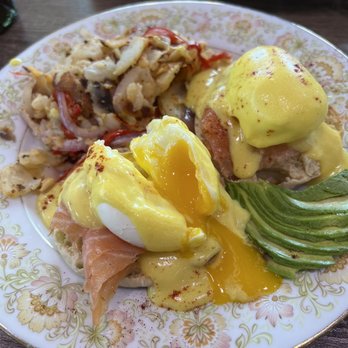 D' Coffee Bouteaque - Eggs benny - Coffee & Tea Near Me - Palm Desert, California D' Coffee Bouteaque - Eggs benny - Coffee & Tea Near Me - Palm Desert, California