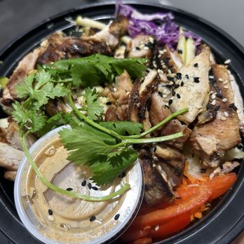 Billie's Grocery - Thai bowl with chicken. - Breakfast & Brunch Near Me - Kansas City, Missouri Billie's Grocery - Thai bowl with chicken. - Breakfast & Brunch Near Me - Kansas City, Missouri
