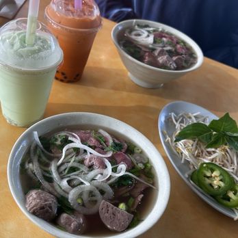 Pho KT Vietnamese Restaurant - PD: combination pho. Honeydew bubble tea, Thai tea. - Vietnamese Near Me - Puyallup, Washington