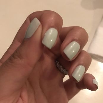 Sundays Studio - 24 hours and the polish is breaking down (the lines that look like veins in the polish) - Nail Salons Near Me - New York, New York Sundays Studio - 24 hours and the polish is breaking down (the lines that look like veins in the polish) - Nail Salons Near Me - New York, New York