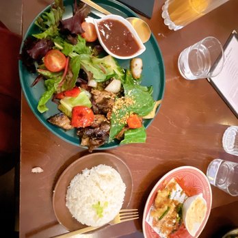 Kin + Deum - Thai Near Me - London, XGL Kin + Deum - Thai Near Me - London, XGL