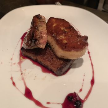Kitchen Galerie - Pan seared foie gras with ginger bread and fruit jam - French Near Me - Montreal, Quebec