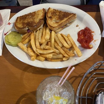 Tony's Firehouse Grill and Pizza - Party melt - Pizza Near Me - Bakersfield, California Tony's Firehouse Grill and Pizza - Party melt - Pizza Near Me - Bakersfield, California