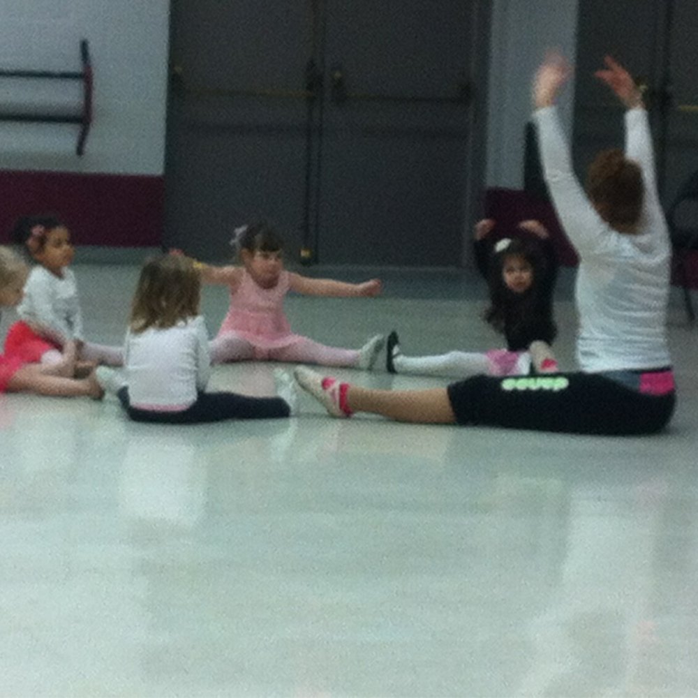 Burbank Park District - Newcastle Rec Center - Creative movements dance class for 3 year olds with Miss Natalie - Recreation Centers Near Me - Burbank, Illinois Burbank Park District - Newcastle Rec Center - Creative movements dance class for 3 year olds with Miss Natalie - Recreation Centers Near Me - Burbank, Illinois