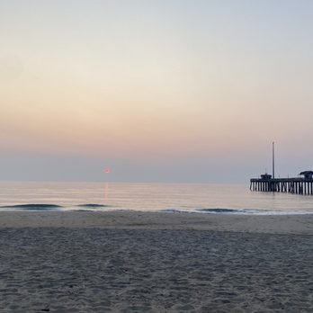 Jennette's Pier - Aquariums Near Me - Nags Head, North Carolina