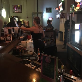Hammered Harry's - a woman at the bar - Sports Bars Near Me - Tampa, Florida