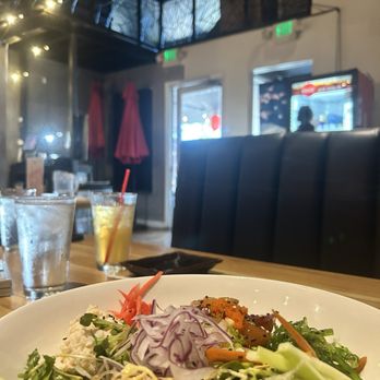 Sake Sushi Bar and Lounge - Mixed Poke Bowl - Sushi Bars Near Me - Montrose, California