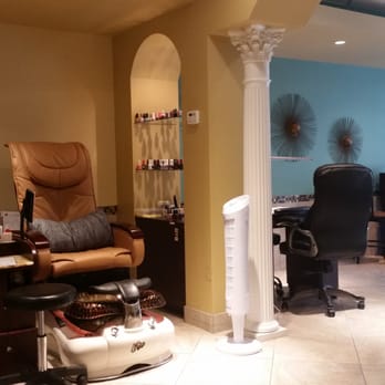 Cha Nails & Spa - Cute decor on the walls! - Nail Salons Near Me - Houston, Texas