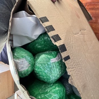 Cosmos Transport - Broken box, several broken glass and ceramics. - Movers Near Me - Jacksonville, Florida