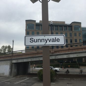 Caltrain Station - Sunnyvale - Train Stations Near Me - Sunnyvale, California