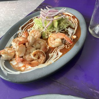 El Apapacho - Shrimp enchiladas with a delicious red mole - Mexican Near Me - Mérida, YUC El Apapacho - Shrimp enchiladas with a delicious red mole - Mexican Near Me - Mérida, YUC