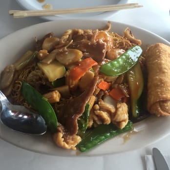 Gourmet House - House special pan fried noodles - Chinese Near Me - Algonquin, Illinois Gourmet House - House special pan fried noodles - Chinese Near Me - Algonquin, Illinois