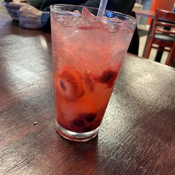 Roux Raw Bar and Grill - Strawberry lemonade - Southern Near Me - Hampton, Virginia Roux Raw Bar and Grill - Strawberry lemonade - Southern Near Me - Hampton, Virginia
