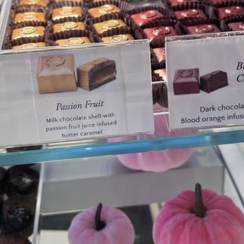 Le Macaron French Pastries - Chocolate - Coffee & Tea Near Me - Tucson, Arizona