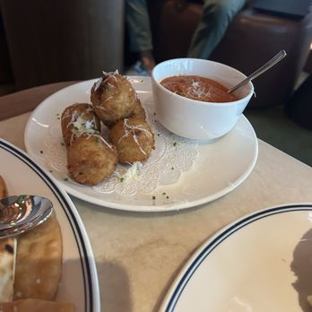 Kirkwood - Cacio de Pepe Mac balls and a tomato sauce - American Near Me - Houston, Texas Kirkwood - Cacio de Pepe Mac balls and a tomato sauce - American Near Me - Houston, Texas