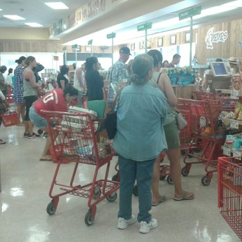 Trader Joe's - Busy Sunday afternoon - Grocery Near Me - Torrance, California Trader Joe's - Busy Sunday afternoon - Grocery Near Me - Torrance, California