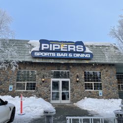 Pipers Restaurant and Sports Lounge - Front of Restaurant