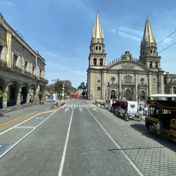 Tapatío Tour - Bus Tours Near Me - Guadalajara, JAL