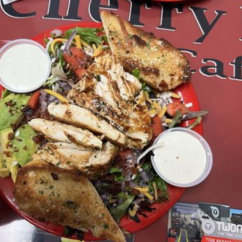 Cherry House Café - Keto Salad - New American Near Me - Beavercreek, Ohio