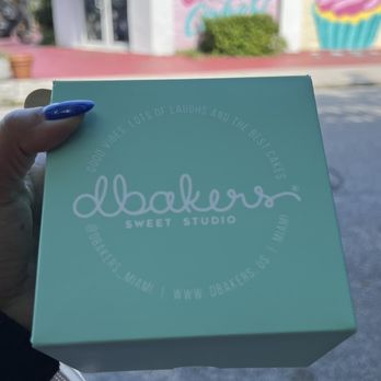 dbakers Sweet Studio - Bakeries Near Me - Miami, Florida