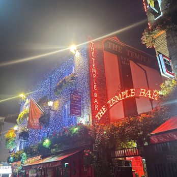 The Temple Bar - Pubs Near Me - Dublin, D