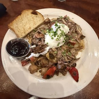 Hudson's Bar And Grill - Cornbeef hash - New American Near Me - Vancouver, Washington