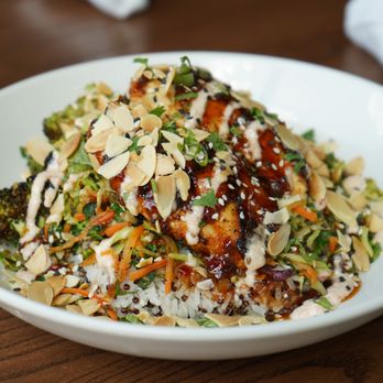 Burtons Grill & Bar - General Tso Bowl - New American Near Me - Hingham, Massachusetts