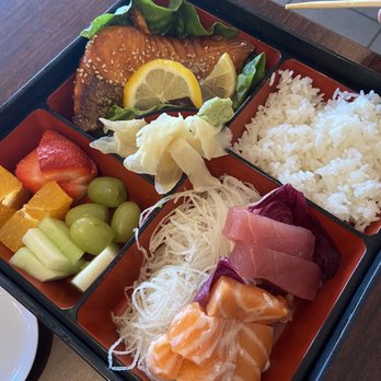 Yoshi Japanese Restaurant - Teriyaki salmon + sashimi bento box - Japanese Near Me - Brewer, Maine Yoshi Japanese Restaurant - Teriyaki salmon + sashimi bento box - Japanese Near Me - Brewer, Maine