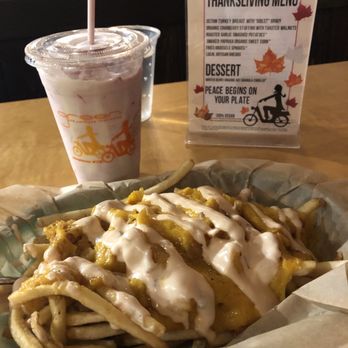 Green Restaurant - West coast "animal style" fries & strawberry shake - Vegetarian Near Me - Tempe, Arizona Green Restaurant - West coast "animal style" fries & strawberry shake - Vegetarian Near Me - Tempe, Arizona