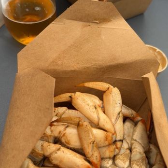 Trilogy Fish Store - Steamed crab - Seafood Markets Near Me - Tofino, British Columbia
