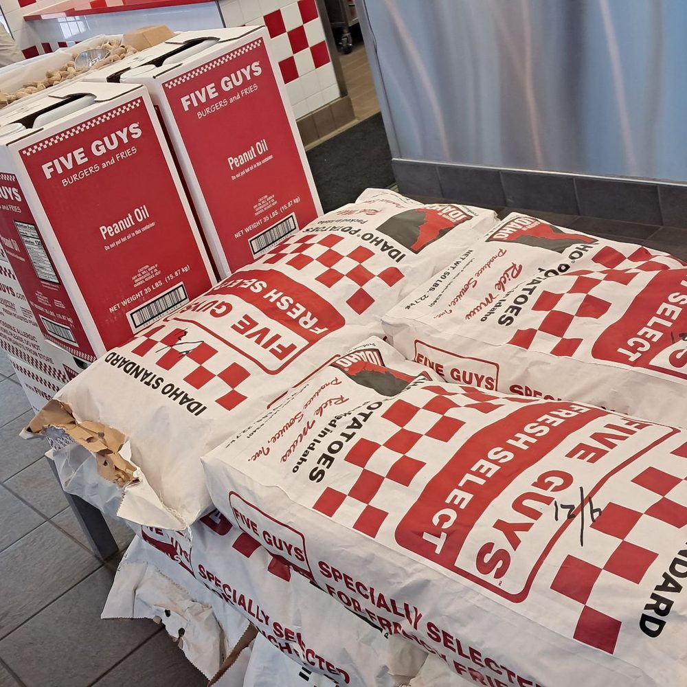 Five Guys - Peanuts - Burgers Near Me - Bradenton, Florida Five Guys - Peanuts - Burgers Near Me - Bradenton, Florida