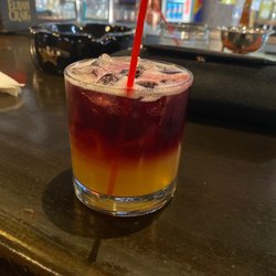 Livonia Cigar Bar a Smoky's Lounge